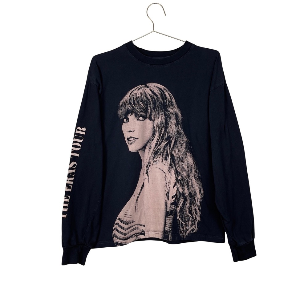 Taylor Swift The Eras Tour‎ Long Sleeve Graphic T-Shirt Medium Navy Blue Concert